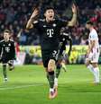 Kim Min-Jae marca o gol da virada de cabeça –  Foto: Lars Baron/Getty Images / Jogada10