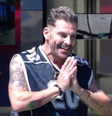 Como ajudar durante uma convulsão como a de Henri Castelli no BBB26?   Foto: Reprodução/Globo