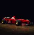 A Ferrari F310 B de 1997, pilotada por Michael Schumacher e Eddie Irvine, será leiloada pela RM Sotheby’s   Foto: Reprodução: RM Sotheby's (Site)