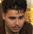 Pedro no confessionário após desistir do BBB26  Foto: Reprodução/Globo