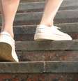 Caminhar com regularidade ajuda no emagrecimento e melhora a relação com o movimento  Foto: Shutterstock / Sport Life