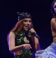 Climão? Pocah fica bêbada no palco e é retida por Anitta: 'Amizade abalada' / Reprodução: X  Foto: Contigo