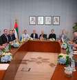 Negociações realizadas em 24 de janeiro de 2026, em Abu Dhabi, entre ucranianos, russos e americanos.  Foto: via REUTERS - UAE GOVERNMENT / RFI