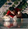  Alex Honnold chegou ao topo do Taipei 101, em um especial ao vivo na Netflix  Foto: Reprodução/Netflix