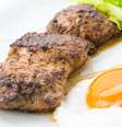 Carne ou ovo: o que tem mais proteína?  Foto: Freepik