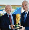 Presidente da República, Luiz Inácio Lula da Silva, durante reunião com o Presidente da Federação Internacional de Futebol (Fifa), Gianni Infantino, além do técnico da Seleção Brasileira Masculina, Carlo Ancelotti, o Ministro do Esporte, André Fufuca e o presidente da CBF, Samir Xaud e seu Vice, Gustavo Dias Henrique –  Foto: Ricardo Stuckert / PR / Jogada10