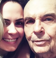 Ana Paula Renault posa com o pai   Foto: Reprodução/Instagram