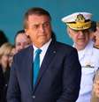 Jair Bolsonaro e militares  Foto: Getty Images / BBC News Brasil