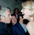 Trump e Epstein, em imagem da década de 1990  Foto: Comitê de Supervisão da Câmara de Representantes dos EUA / BBC News Brasil