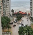 Nas últimas 12 horas choveu 118 mm em Guarujá  Foto: Reprodução/Instagram/@guarujasopordeus