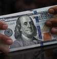 Notas de dólar 
09/04/2025
REUTERS/Willy Kurniawan  Foto: Reuters