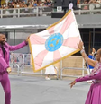 Casal de mestre-sala e porta-bandeira da Rosas de Ouro durante ensaio  Foto: Reprodução/Instagram