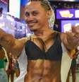 Silvero Pereira aposta em fantasia ousada e se diverte em meio a foliões no carnaval de Salvador  Foto: Jesus Carvalho/ AgNews