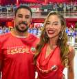 Maike e Renata acompanham carnaval no Anhembi  Foto: Edu Araujo/AgNews