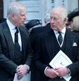 O rei Charles III do Reino Unido se pronunciou sobre a prisão do irmão mais novo, o ex-príncipe Andrew, nesta quinta-feira, 19  Foto: Getty Images