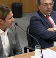 O controlador do Banco Master, Daniel Vorcaro, ao lado de seu advogado Roberto Podval  Foto: Reprodução / Estadão