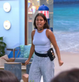 BBB26: Gabriela joga pulseira do VIP no chão durante discussão e grita com aliados  Foto: Reprodução/Globoplay