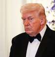 O presidente dos Estados Unidos, Donald Trump, não aceitou a decisão da Suprema Corte do país de cancelar parte de seu tarifaço. Na foto, o líder republicano participa de evento com governadores em Washington, em 21 de fevereiro de 2026.  Foto: REUTERS - Aaron Schwartz / RFI