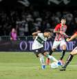 Times fizeram um jogo duro e o gol só saiu no segundo tempo –  Foto: JP Pacheco / Coritiba / Jogada10