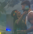 Jonas e Marciele flertam enquanto dançam  Foto: Reprodução | Globoplay