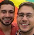 Os repórteres Pedro Figueiredo e Erick Rianelli estão entre os jornalistas LGBT+ mais influentes do país  Foto: Reprodução/@erickrianelli