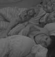 BBB 26: Marciele e Jonas Sulzbach deitam de conchinha após beijo e dizem estar ‘vivendo romance’  Foto: Reprodução/Globo