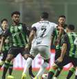 Reinier sai da marcação do América e leva o Galo ao ataque  Foto: Pedro Souza / Atlético / Jogada10