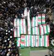 Irã faz funeral coletivo para vítimas que morreram em ataque a escola primária  Foto: Fars News Agency