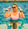 Vera Fischer aos 74 anos: 'A fisioterapia aquática entrou na minha vida para melhorar as minhas dores. Minha força, resistência e postura estão cada dia melhores'.  Foto: Reprodução/Instagram, @verafischeroficial / Purepeople