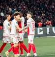  Foto: Divulgação / AS Monaco - Legenda: Caio Henrique com jogadores do Monaco no Parque dos Príncipes, em Paris / Jogada10