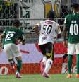 Carlos Miguel defende pênalti no primeiro jogo da final do Paulistão –  Foto: Cesar Greco / Palmeiras / Jogada10