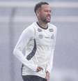Neymar fica fora de jogo que terá a presença de Carlo Ancelotti –  Foto: Raul Baretta/ Santos / Jogada10