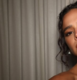 Bruna Marquezine assumiu o cabelo cacheado após a pandemia  Foto: Reprodução/Instagram