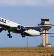 O combustível é a segunda ‌maior despesa das companhias aéreas, depois da mão de obra  Foto: Luis Alberto Neves/Divulgação/Azul / Estadão