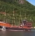 Vídeo mostra momento em que 'barco pirata' atropela casal em moto aquática em SC  Foto: Reprodução/Facebook