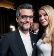 Wagner Moura posa ao lado de Gwyneth Paltrow no Oscar 2026  Foto: John Shearer/98th Oscars/Getty Images The Academy via Getty Images