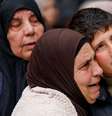 Os pais de Khaled Bani Odeh e seus dois irmãos mais novos foram mortos a tiros diante dele enquanto voltavam para casa de carro  Foto: Reuters / BBC News Brasil