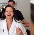 Anne Hathaway mostra bastidores da preparação e revela truque de beleza usado no Oscar 2026  Foto: @annehathaway via Instagram / Estadão