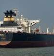 Navio petroleiro atracado  Foto: Hindustan Times via Getty Images / BBC News Brasil