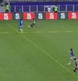Lance que gerou polêmica em empate entre Cruzeiro e Santos  Foto: Reprodução