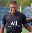 Mbappé relembrou o período em que atuou ao lado do brasileiro e ressaltou o impacto técnico do jogador dentro de campo  Foto: Reprodução/X / Estadão