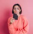 Quem usa caneta emagrecedora pode comer chocolate na Páscoa?  Foto: Freepik