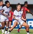 Atlético venceu a primeira partida no Brasileiro feminino –  Foto: Galo Feminino / Paulinho Santtos - Legenda: O Galo dominou o primeiro tempo e abriu vantagem sobre o Vitória em Salvador / Jogada10
