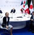 Os chanceleres do G7 participam de um encontro de dois dias com países europeus e aliados para tentar reduzir divergências com os Estados Unidos sobre a guerra no Oriente Médio, mantendo outras crises, como Ucrânia e Gaza, no centro da agenda, em Cernay la Ville, nos arredores de Paris, em 27 de março de 2026.  Foto: AFP - BRENDAN SMIALOWSKI / RFI