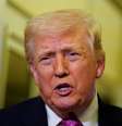 Presidente dos EUA, Donald Trump, a bordo do Air Force One a caminho da Base Aérea Conjunta Andrews, em Maryland, EUA  Foto: Reuters