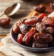 A tâmara é uma alternativa para diminuir o uso de açúcar refinado em receitas sem perder o sabor doce  Foto: Brent Hofacker | Shutterstock / Portal EdiCase