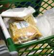 A alta do bacalhau inclui diferentes cortes, como cauda, postas, lombo e filé, salgados ou congelados  Foto: Divulgação/Procon-AM
