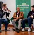 Em Paris, mesa-redonda moderada por Xavier Leclerc, da Associação Nacional de Inteligência Artificial francesa, promove diálogo entre Galileu da Silva Pires, finalista do Global Teacher Prize da cidade de Manacapuru, Cristian Pinto, da Daphni, Helen Moraes, da Habita Reurb, e Michael Carvalho, da Mazodan. (30/03/2026)  Foto: ZDGCOMMUNICATION / RFI