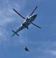 Helicóptero atua em resgate de homem nos EUA  Foto: Reprodução/Facebook/Corpo de Bombeiros de Phoenix