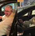 Padre ganha carro na rifa da própria paróquia  Foto: Reprodução/Instagram